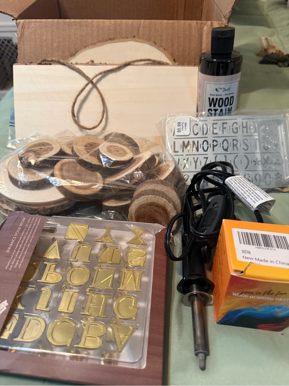 Wood burning  Starter Kit with Natural Wood Slices and Black Wood Stain